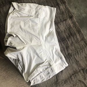 size 4 lululemon shorts no stains hardly worn